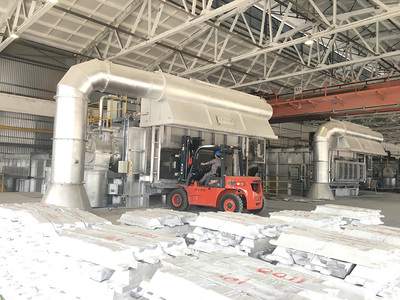 30T燃气熔炼炉+30T电加热保温炉