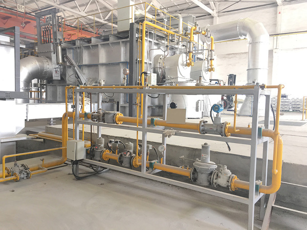 30T燃气熔炼炉+30T电加热保温炉