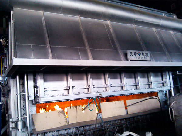 26吨倾动熔铝炉